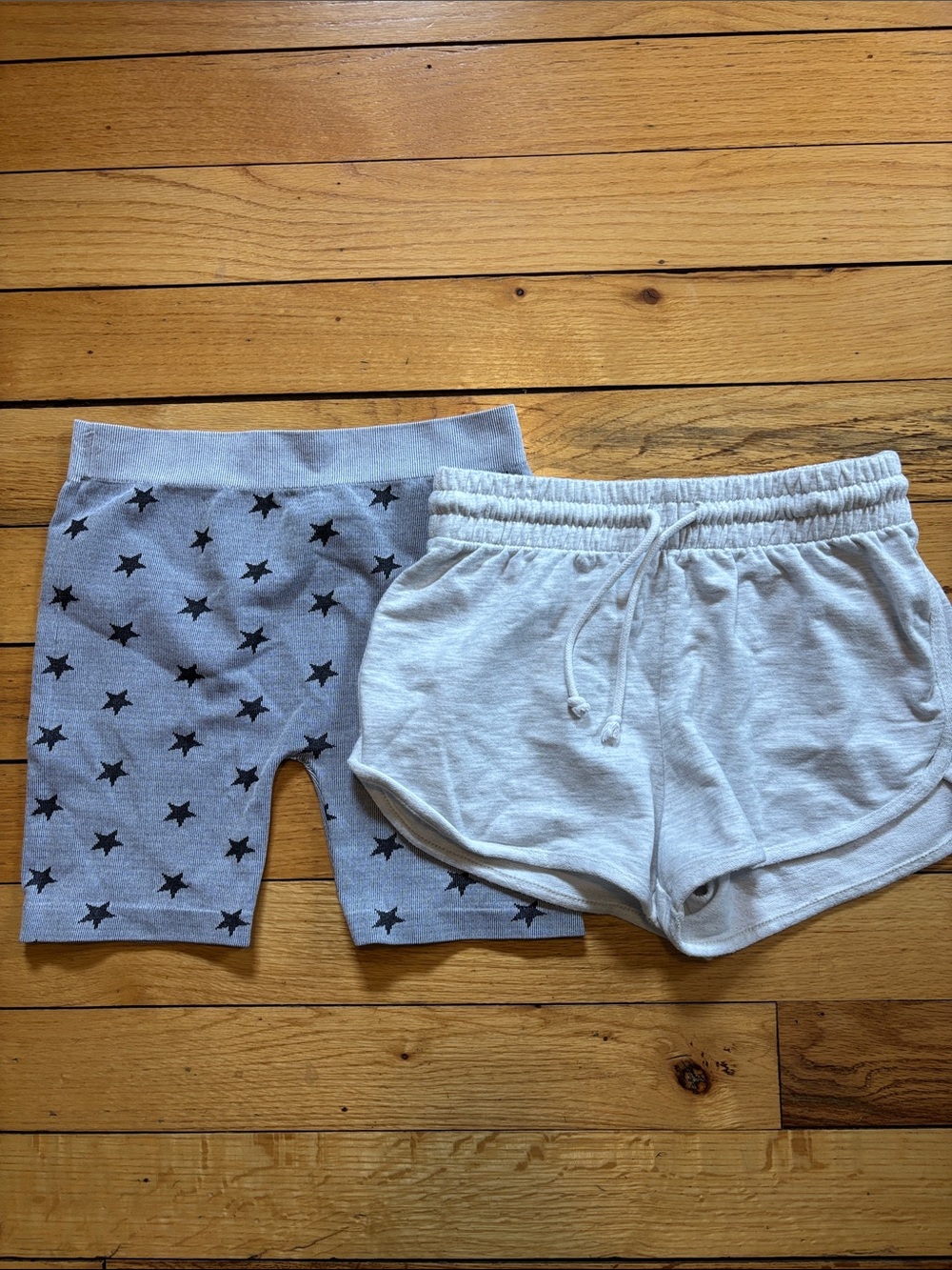 Women’s Star Print Bike Shorts & Light Gray Drawstring Shorts